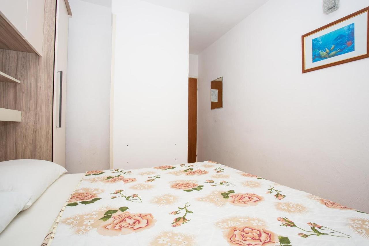 Rooms Katica B&B Rab Town Bagian luar foto